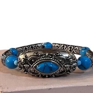 New Canyon Sky Silver and Blue Beaded stretch Bracelet Southwestern boho